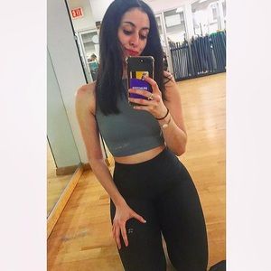 'Alexia Clark' Gray Strappy Sports Bra